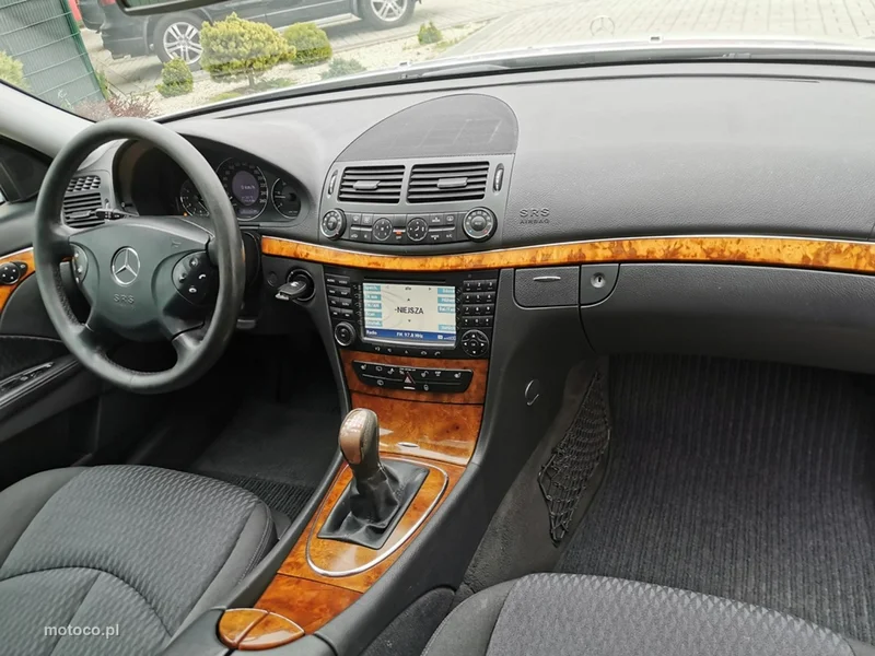 Mercedes-Benz Klasa E W211 E 280 15