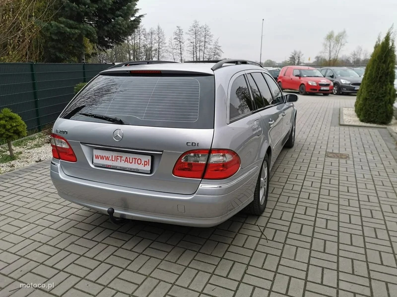 Mercedes-Benz Klasa E W211 E 280 7