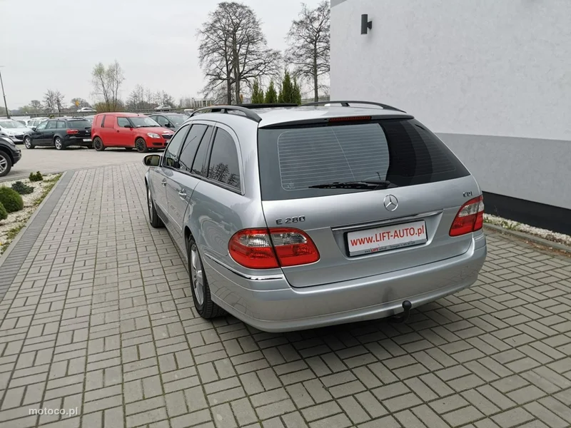 Mercedes-Benz Klasa E W211 E 280 9