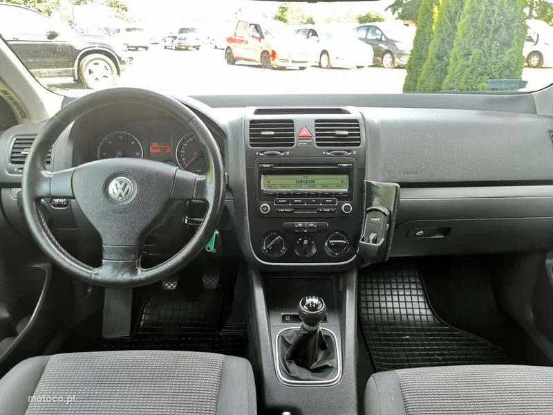 Volkswagen Golf V 13