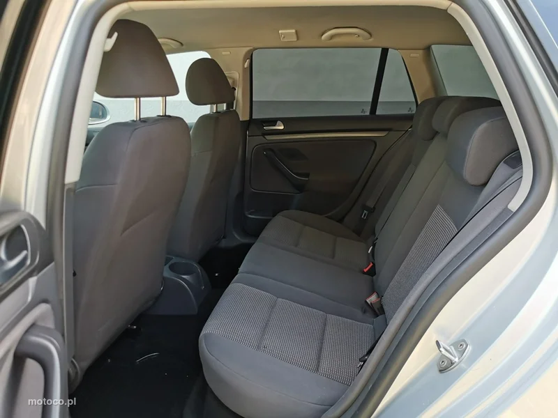 Volkswagen Golf V 16