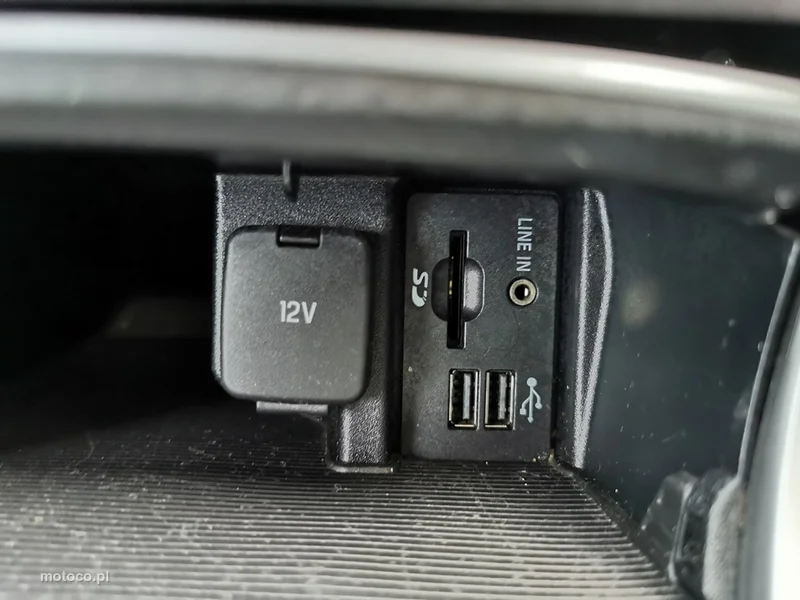 Ford Galaxy III 18