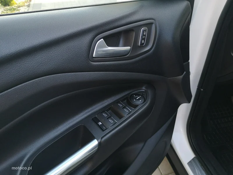 Ford Kuga II 12