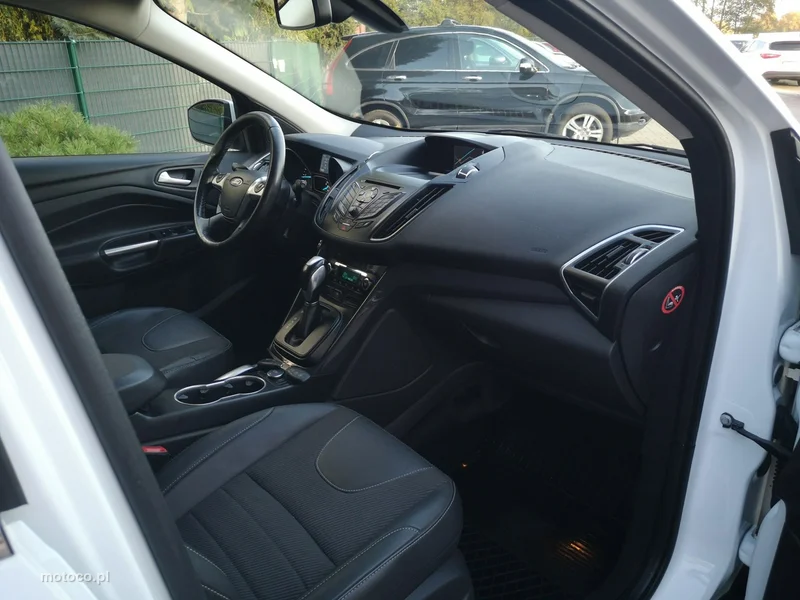 Ford Kuga II 19