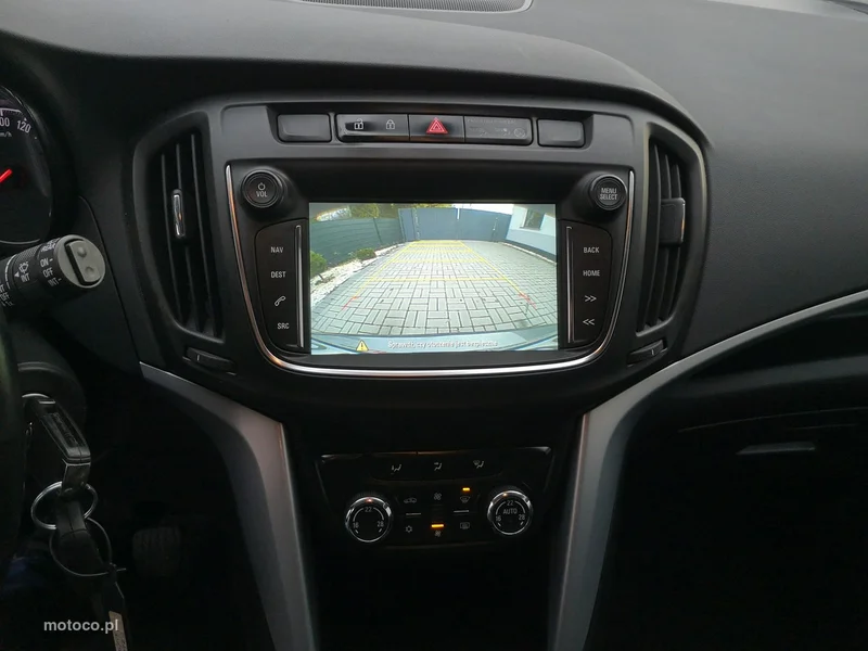 Opel Zafira C Tourer 15