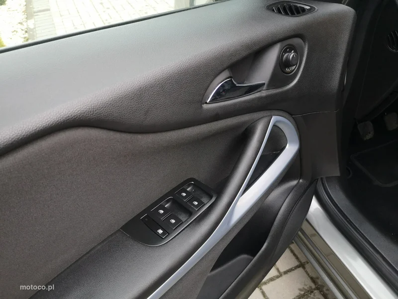 Opel Zafira C Tourer 16