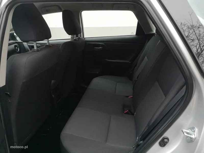 Toyota Auris E180 15