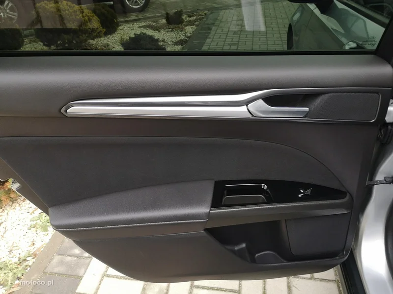 Ford Mondeo V 18