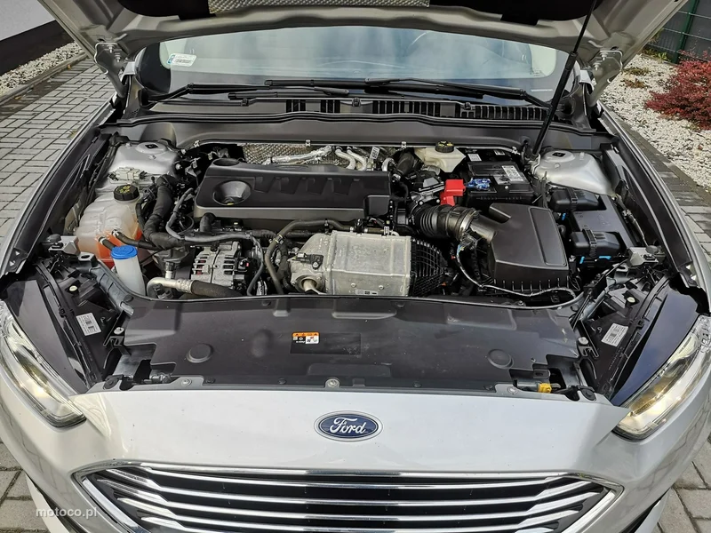 Ford Mondeo V 24