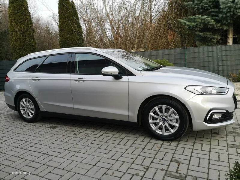 Ford Mondeo V 4