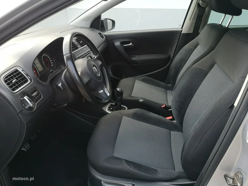 Volkswagen Polo V 6R 12