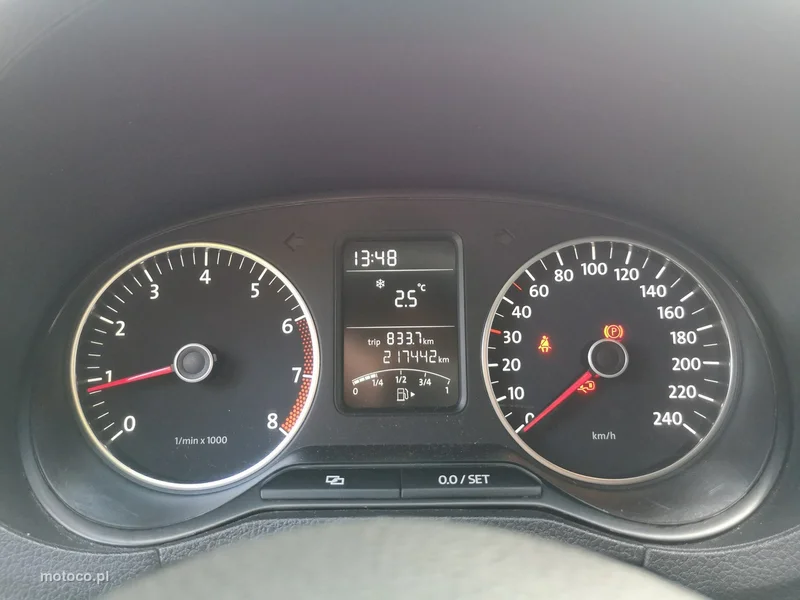 Volkswagen Polo V 6R 15