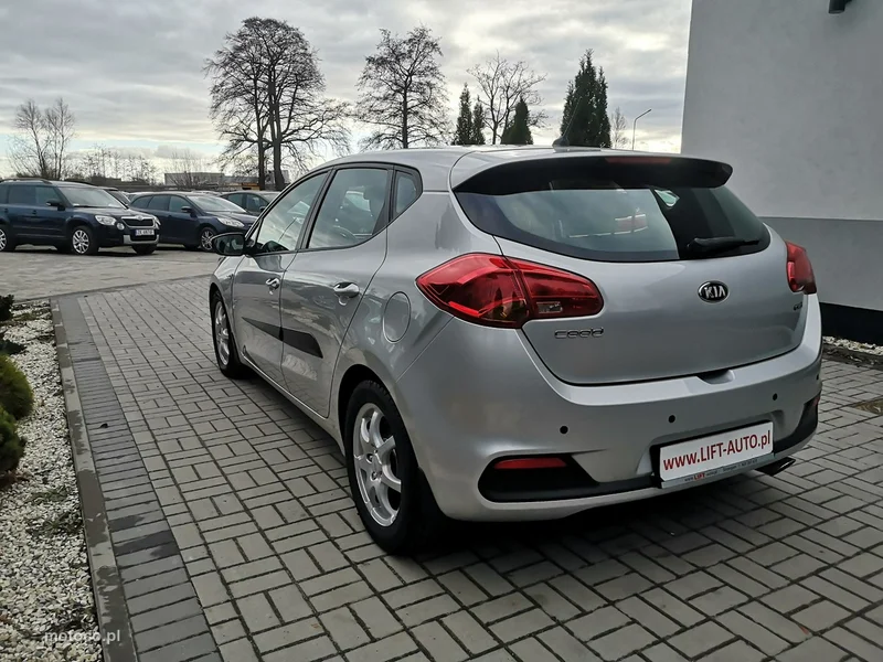 Kia Cee'd 8