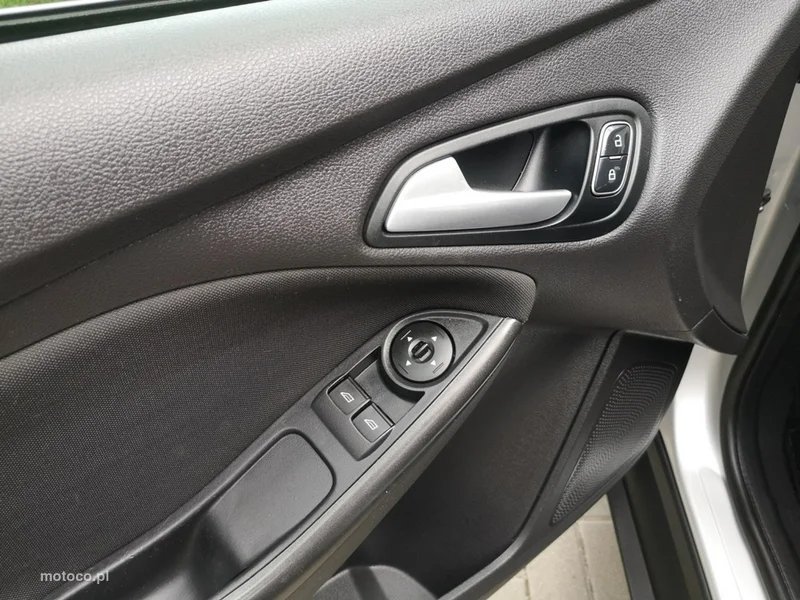 Ford Focus III 11
