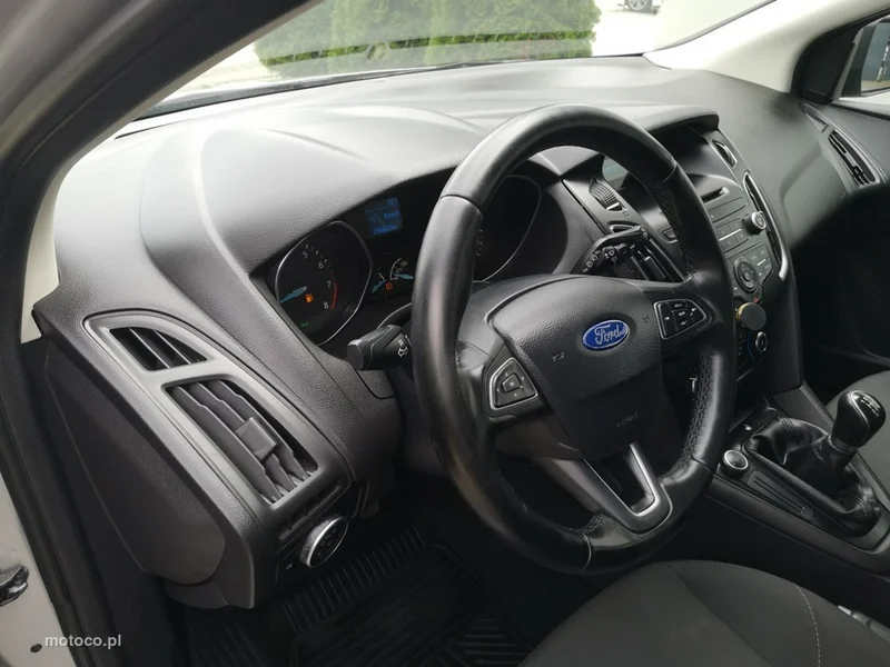 Ford Focus III 12