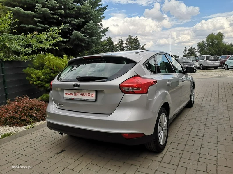 Ford Focus III 6