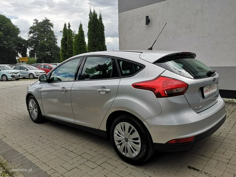 Ford Focus III 9