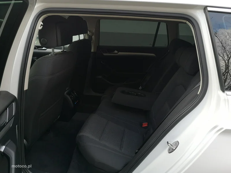 Volkswagen Passat B8 21