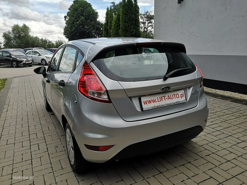 Ford Fiesta VI 8