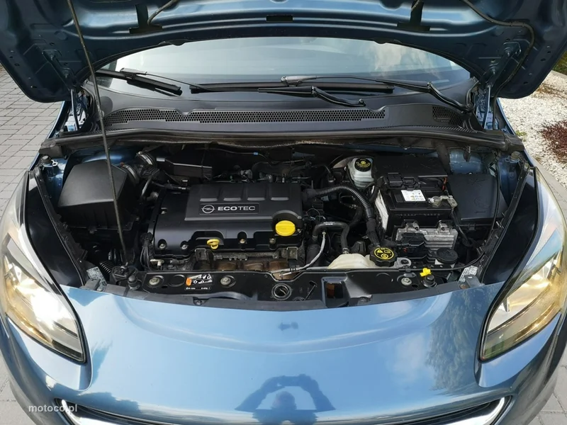 Opel Corsa E 22