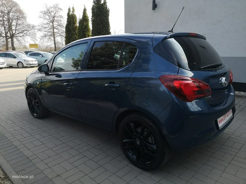 Opel Corsa E 9