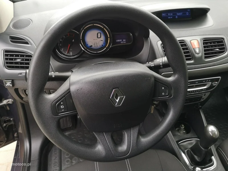 Renault Fluence 14