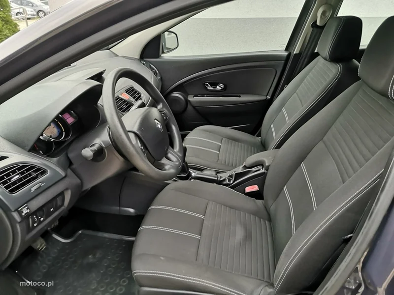 Renault Fluence 17