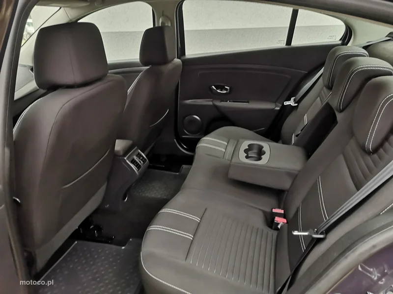 Renault Fluence 18