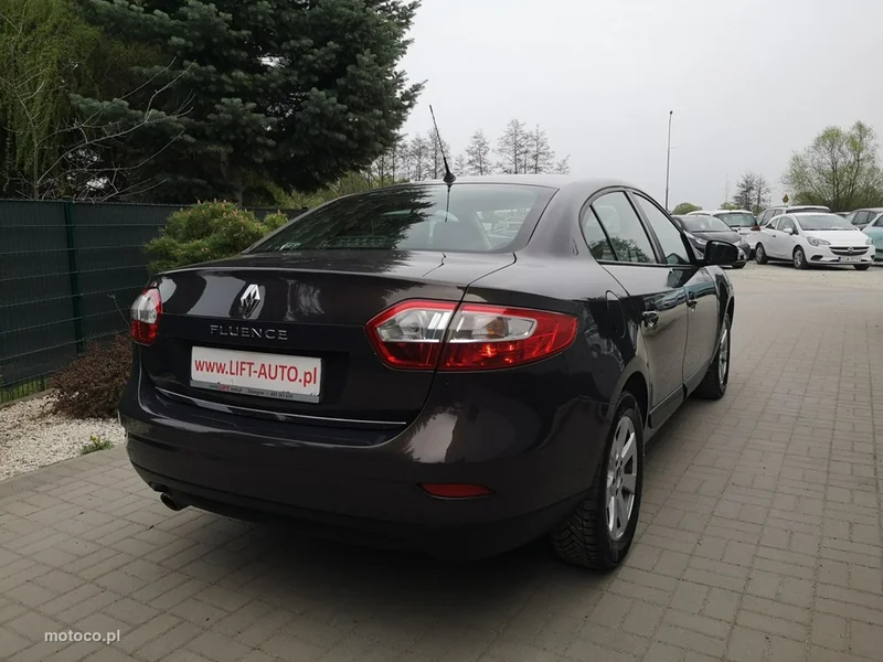 Renault Fluence 6