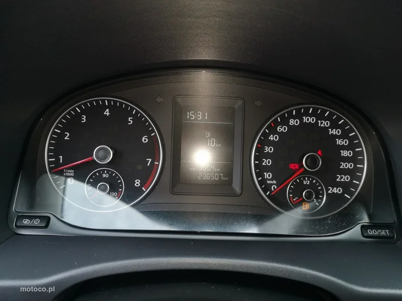 Volkswagen Caddy III 13