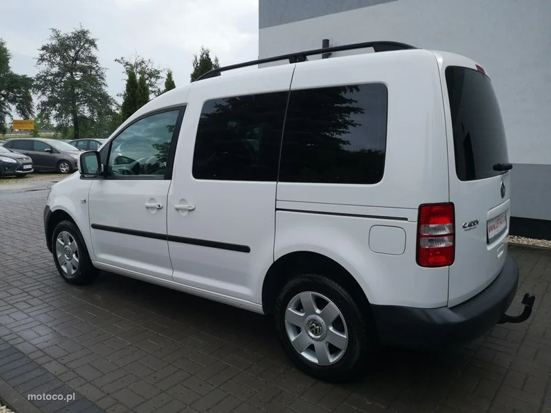 Volkswagen Caddy III 9
