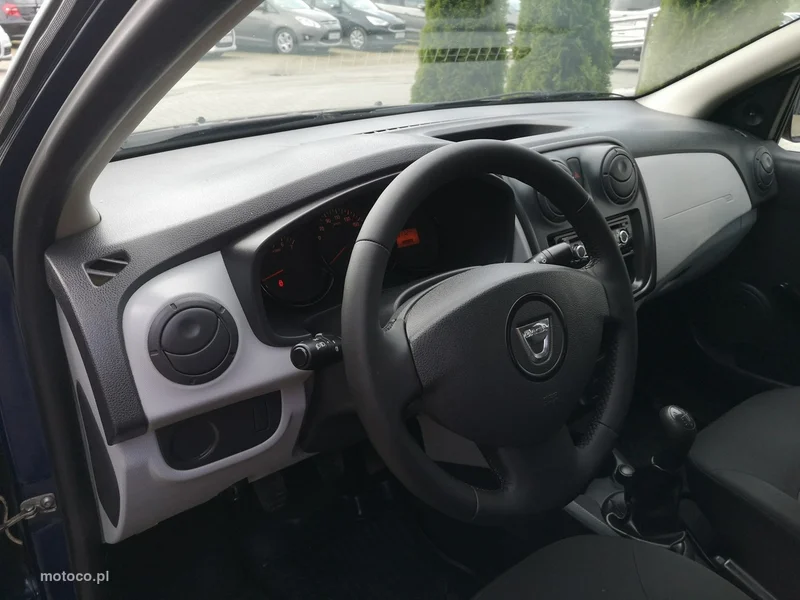 Dacia Logan 12
