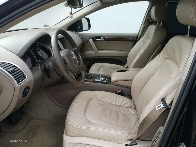 Audi Q7 4L 12