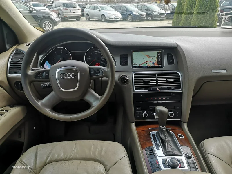 Audi Q7 4L 13