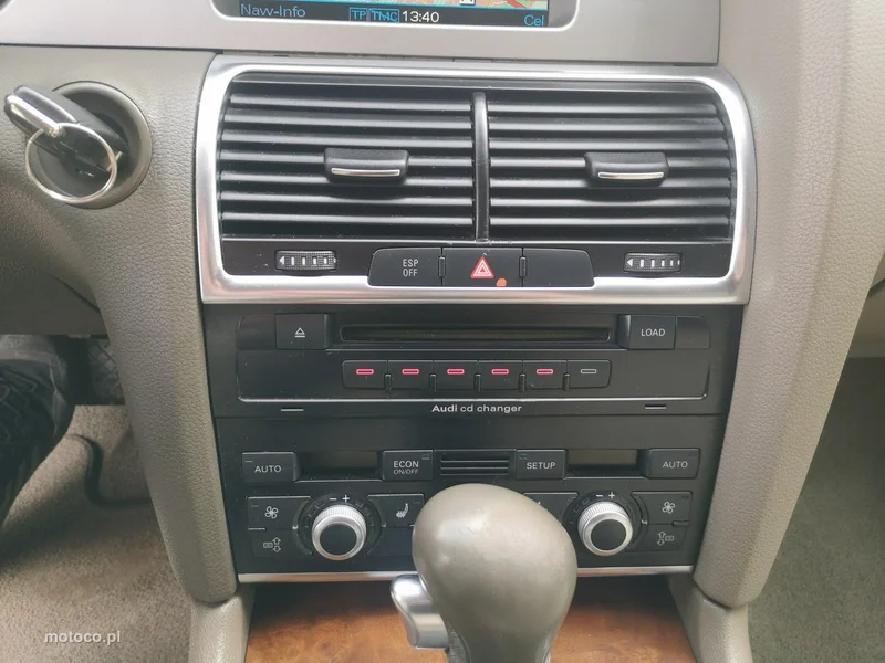 Audi Q7 4L 14