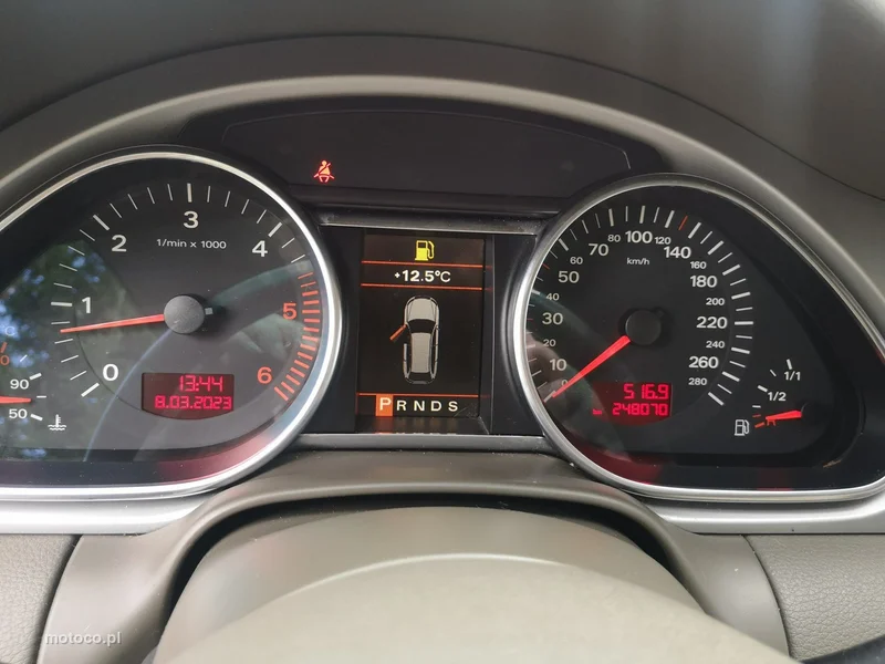 Audi Q7 4L 15