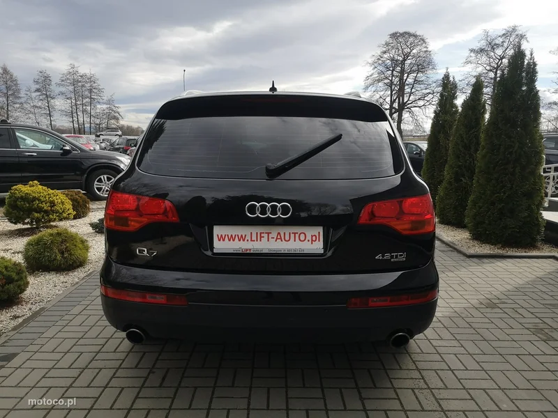 Audi Q7 4L 6