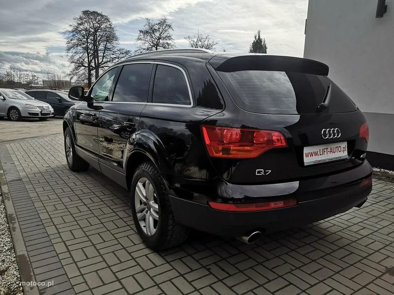 Audi Q7 4L 10