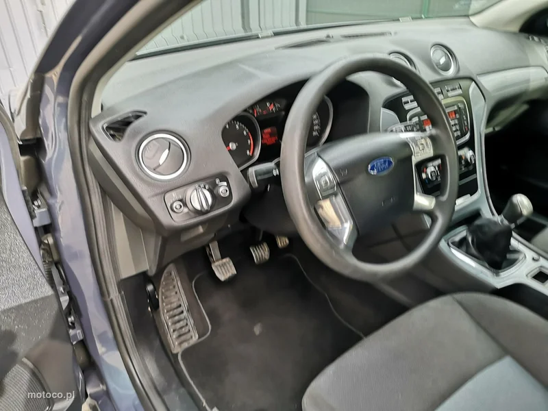 Ford Mondeo IV 11