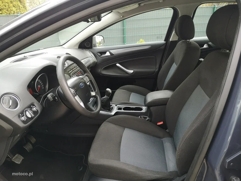 Ford Mondeo IV 10