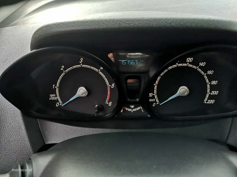 Ford Tourneo Courier 12