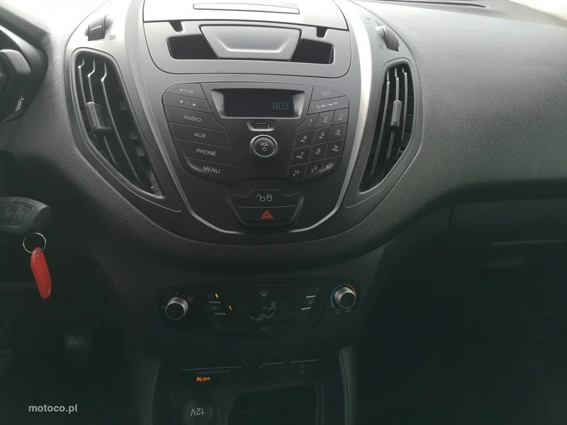 Ford Tourneo Courier 14