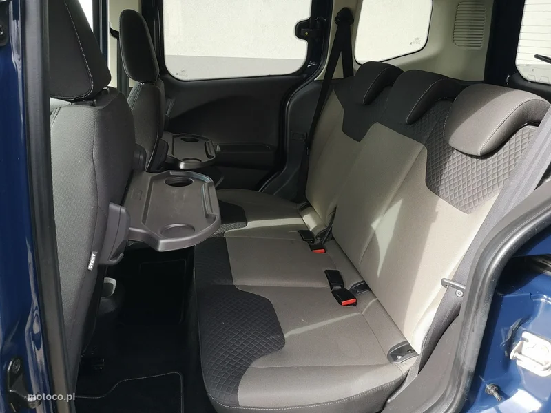 Ford Tourneo Courier 17