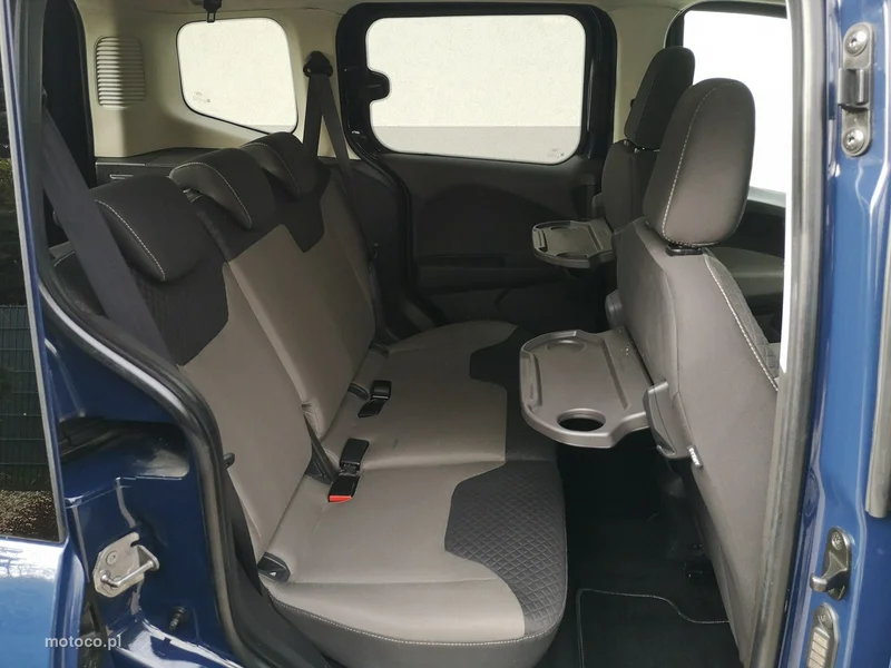 Ford Tourneo Courier 18