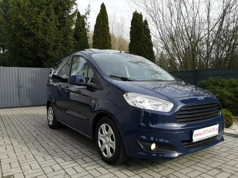 Ford Tourneo Courier 3