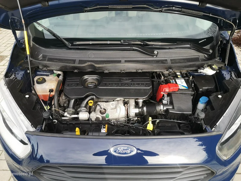 Ford Tourneo Courier 21