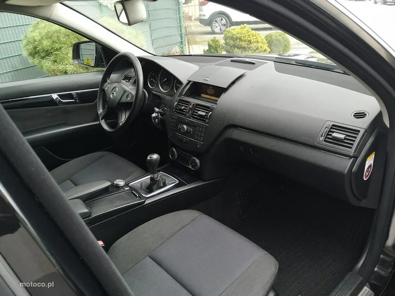 Mercedes-Benz Klasa C W204 C 200 18