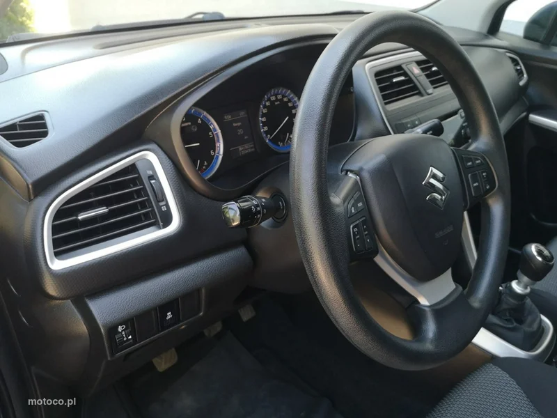Suzuki (SX4) S-Cross 11