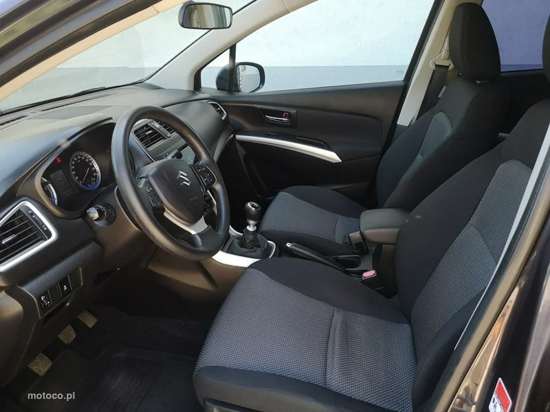 Suzuki (SX4) S-Cross 15