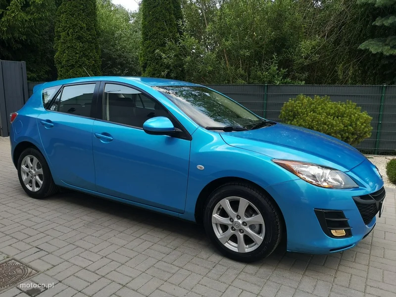 Mazda 3 4